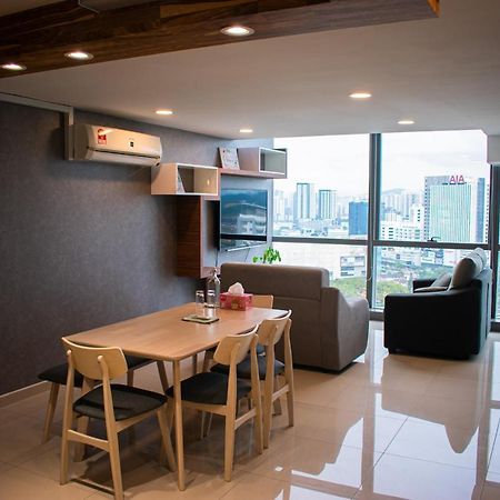 Netflix-Pinnacle Pj, Fantastic City View, 1-6 Guests Designed Duplex Home By Flexihome-My Петалинг-Джая Экстерьер фото