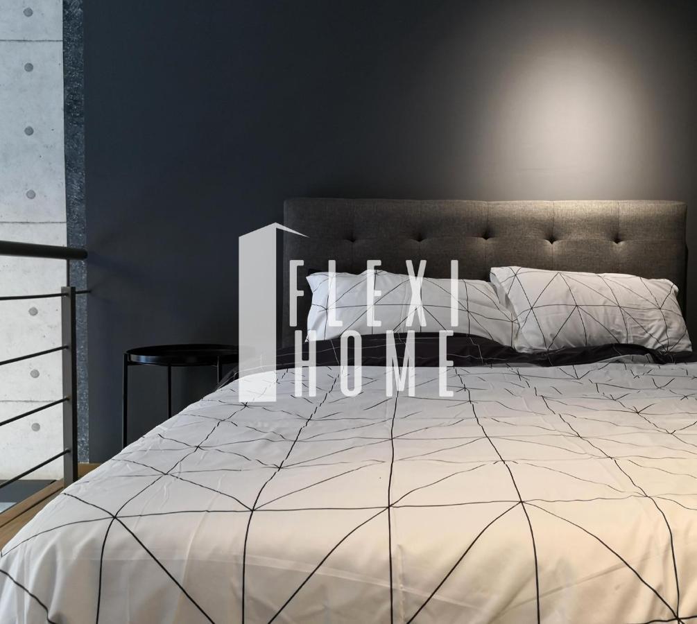 Netflix-Pinnacle Pj, Fantastic City View, 1-6 Guests Designed Duplex Home By Flexihome-My Петалинг-Джая Экстерьер фото